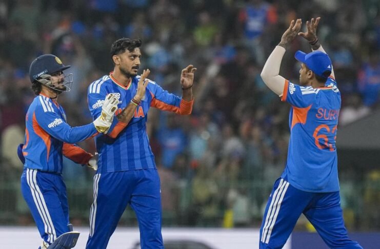 India beats pakistan